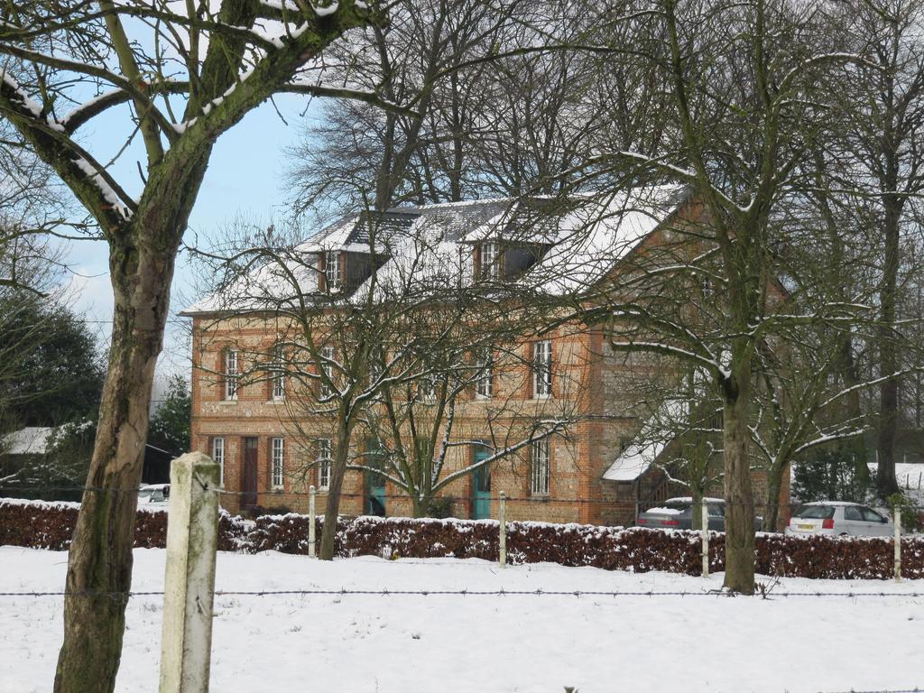 Ferme Clatot Les Trois Pierres Exterior foto