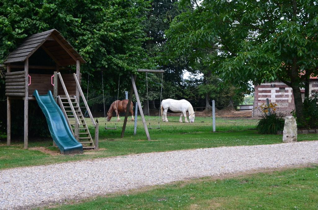 Ferme Clatot Les Trois Pierres Exterior foto