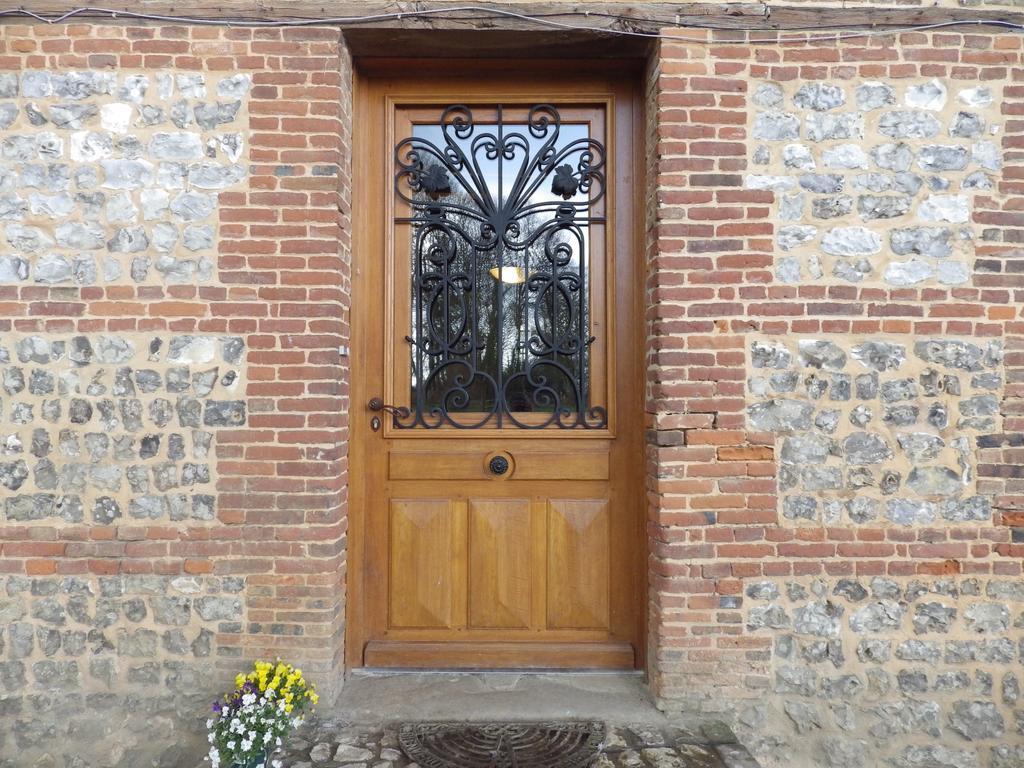 Ferme Clatot Les Trois Pierres Exterior foto